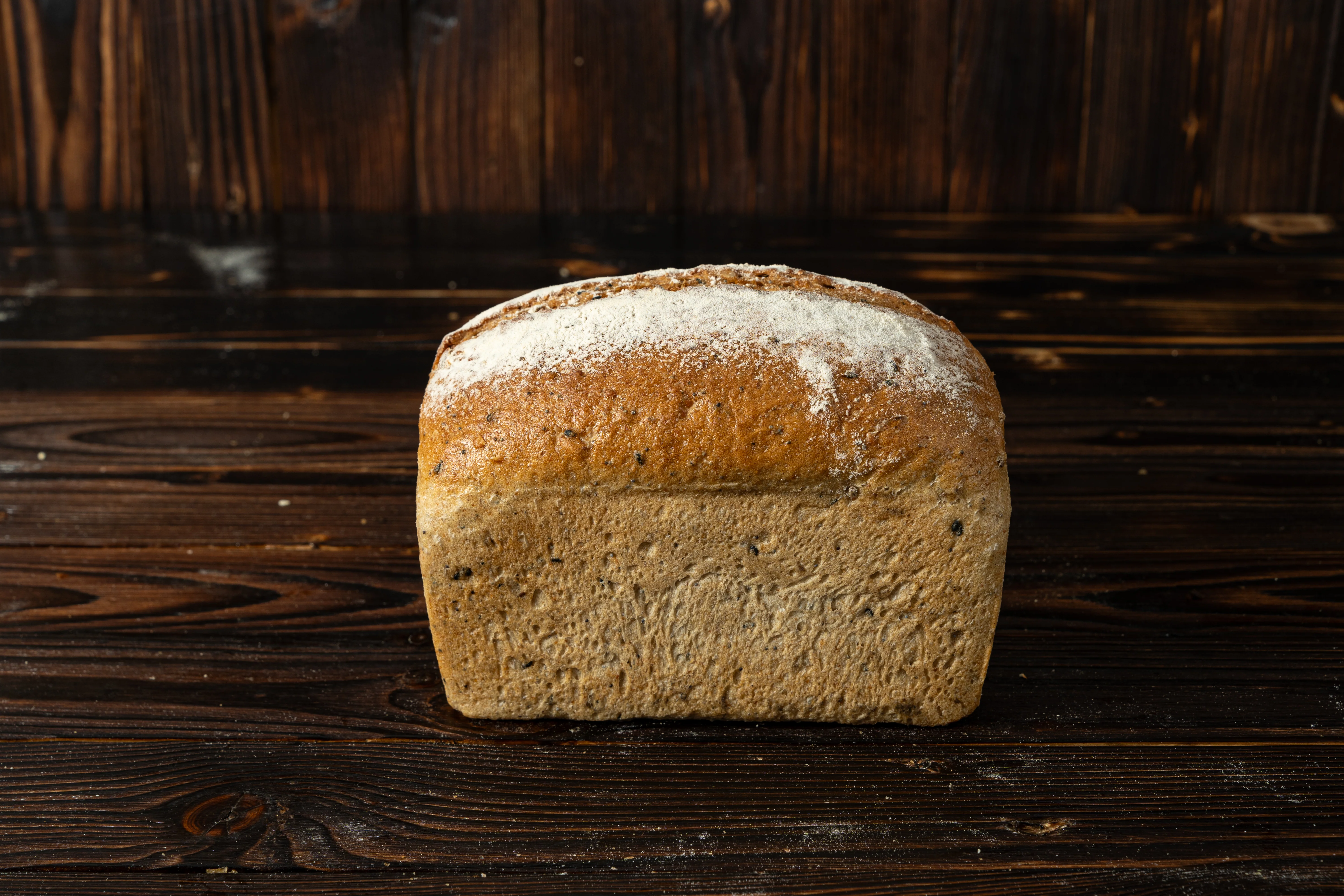 Organic 8 Grain Loaf - Image 4